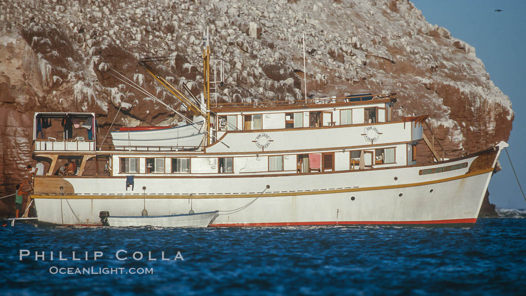 Boat Don Jose, Los Islotes. Sea of Cortez, La Paz, Baja California, Mexico, natural history stock photograph, photo id 02051