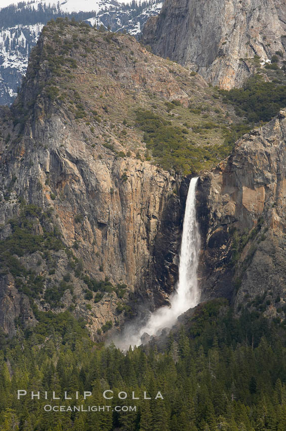 Bridalveil Falls plummets 620 feet (200m).  Yosemite Valley. Yosemite National Park, California, USA, natural history stock photograph, photo id 16077
