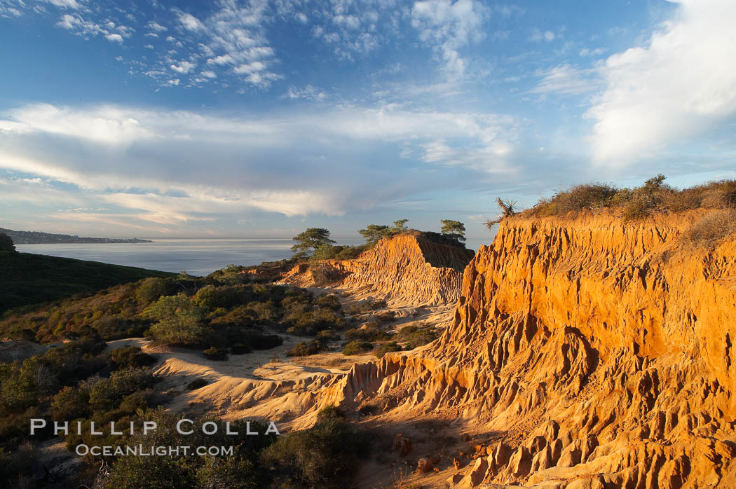 Broken Hill with La Jolla and the Pacific Ocean in the distance.  Broken Hill is an ancient, compacted sand dune that was uplifted to its present location and is now eroding. Torrey Pines State Reserve, San Diego, California, USA, natural history stock photograph, photo id 14753