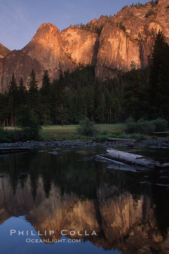 Cathedral Rocks, Merced River. Yosemite National Park, California, USA, natural history stock photograph, photo id 05467