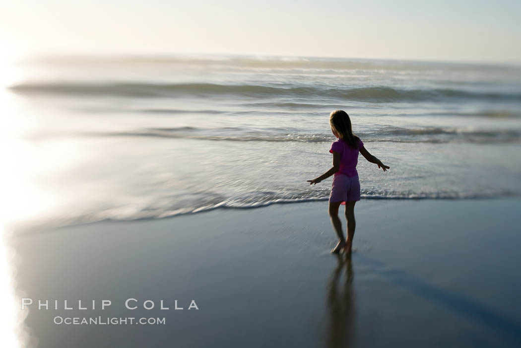 Child on the beach. Ponto, Carlsbad, California, USA, natural history stock photograph, photo id 14463