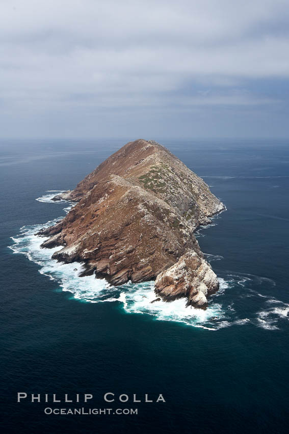 North Coronado Island, aerial photo, viewed from the south. Coronado Islands (Islas Coronado), Baja California, Mexico, natural history stock photograph, photo id 21318