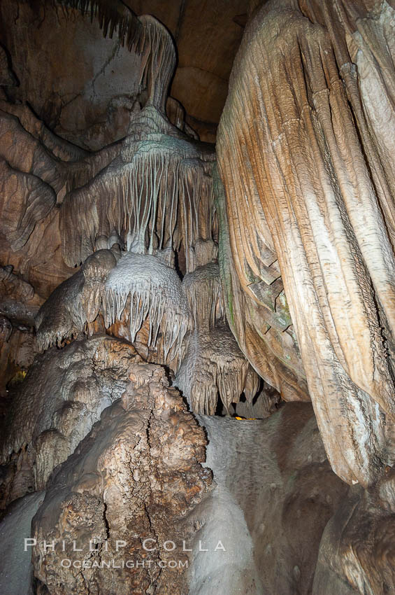 Calcite stalactites and stalagmites. Crystal Cave, Sequoia Kings Canyon National Park, California, USA, natural history stock photograph, photo id 09924