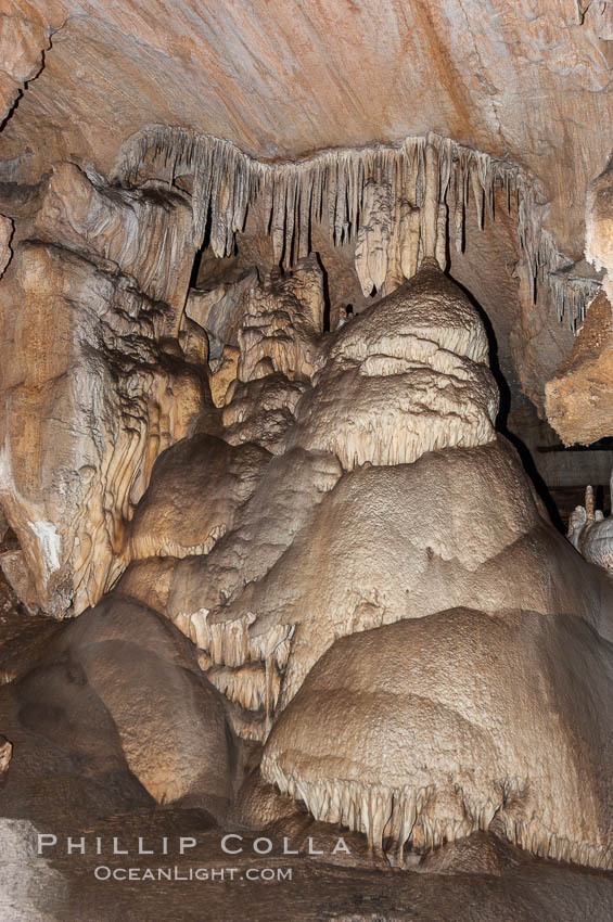 Many stalactites hang from the ceiling -- and a huge stalagmite has grown up from the floor -- of the Dome Room. The formation was named for its resemblence to the Capital Dome in Washington D.C. Crystal Cave, Sequoia Kings Canyon National Park, California, USA, natural history stock photograph, photo id 09919