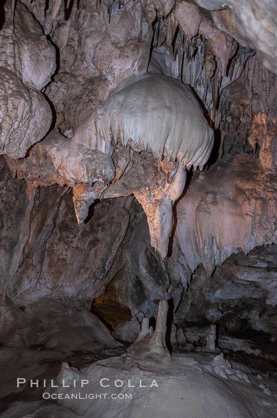Calcite stalactites and stalagmites. Crystal Cave, Sequoia Kings Canyon National Park, California, USA, natural history stock photograph, photo id 09923