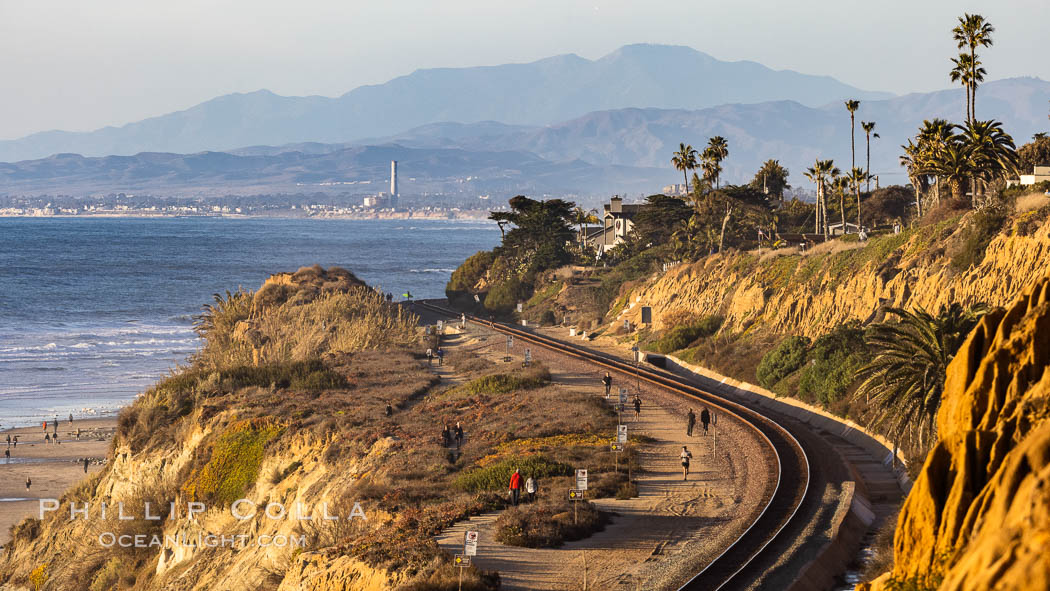 Del Mar Railroad Tracks and Coastline. California, USA, natural history stock photograph, photo id 36742