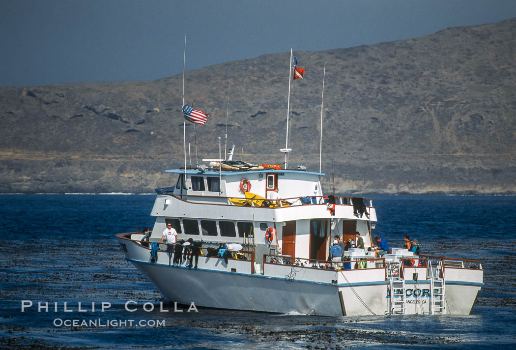 Dive boat Encore. San Clemente Island, California, USA, natural history stock photograph, photo id 05628