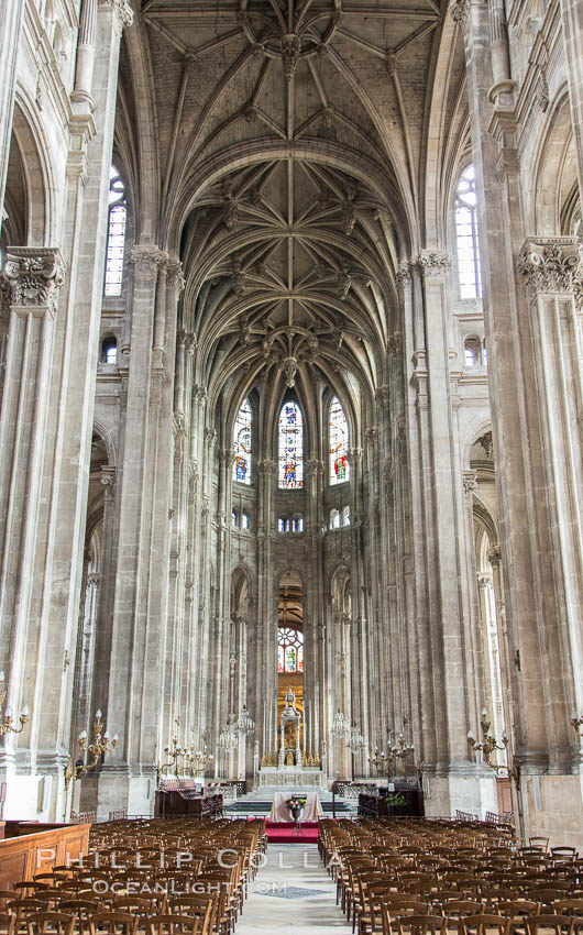 Eglise Saint-Eustache. The Church of St Eustace, Paris a church in the 1st arrondissement of Paris. Situated at the entrance to Paris's ancient markets (Les Halles) and the beginning of rue Montorgueil, St Eustace's is considered a masterpiece of late Gothic architecture. France, natural history stock photograph, photo id 28192