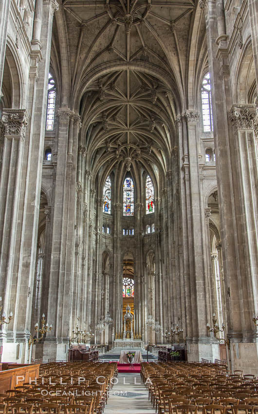 Eglise Saint-Eustache. The Church of St Eustace, Paris a church in the 1st arrondissement of Paris. Situated at the entrance to Paris's ancient markets (Les Halles) and the beginning of rue Montorgueil, St Eustace's is considered a masterpiece of late Gothic architecture. France, natural history stock photograph, photo id 28191