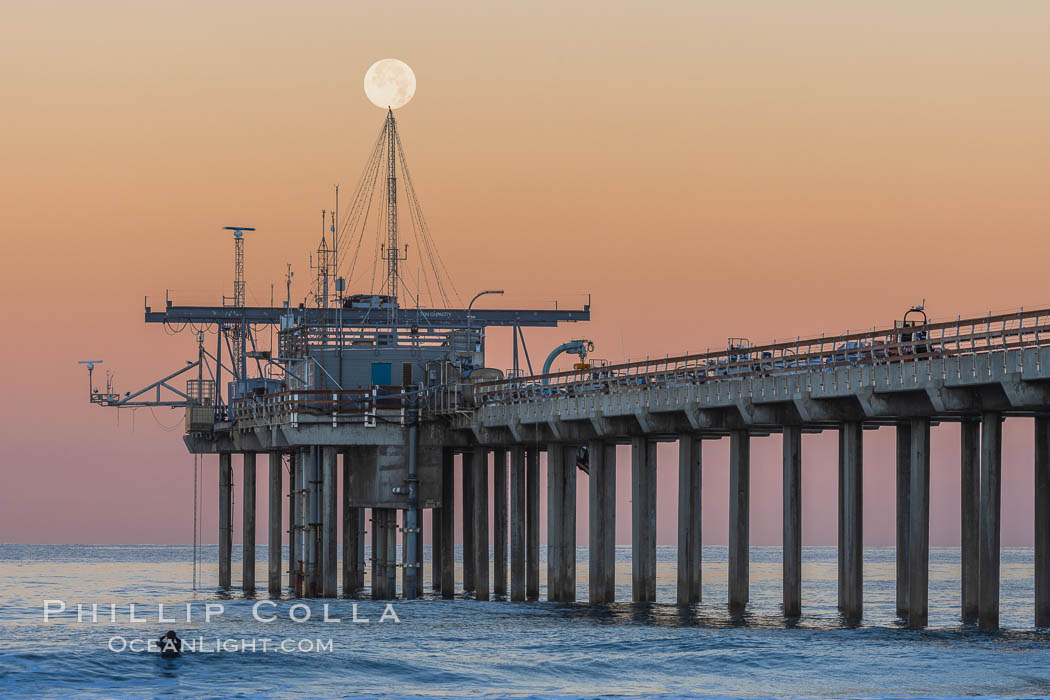 Full Moon Setting Over SIO Pier in the moments just before sunrise, Scripps Institution of Oceanography. La Jolla, California, USA, natural history stock photograph, photo id 37509