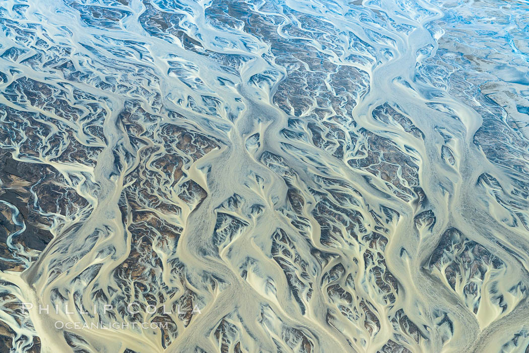 Glacial river, highlands of Southern Iceland., natural history stock photograph, photo id 35786