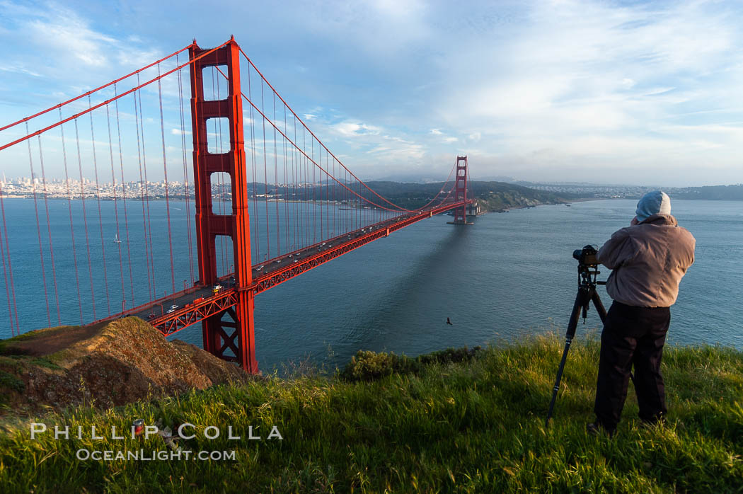 Golden Gate Bridge, viewed from the Marin Headlands with the city of San Francisco in the distance.  Late afternoon. California, USA, natural history stock photograph, photo id 09048