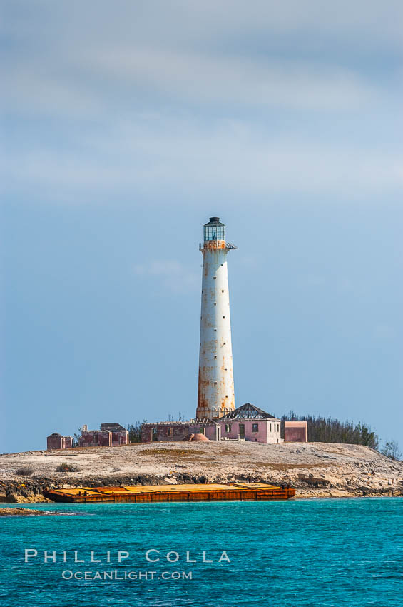 Abandoned lighthouse on Great Isaac Island. Bahamas, natural history stock photograph, photo id 10868
