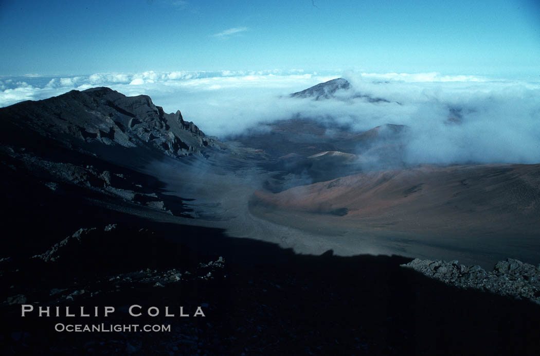 Haleakala volcano crater. Maui, Hawaii, USA, natural history stock photograph, photo id 05599
