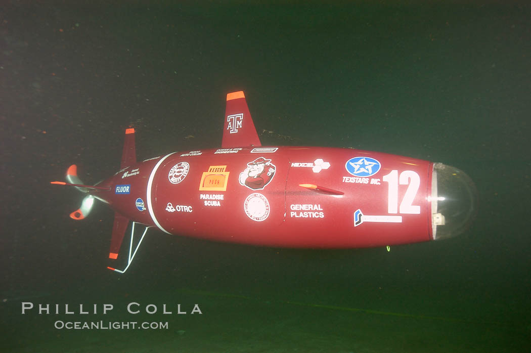 A human-powered submarine, designed, built and operated by Texas A and M University engineering students. Offshore Model Basin, Escondido, California, USA, natural history stock photograph, photo id 09771