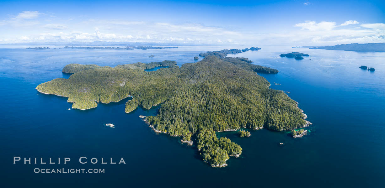 Hurst Island and Gods Pocket Provincial Park, aerial photo. Vancouver Island, British Columbia, Canada, natural history stock photograph, photo id 34484