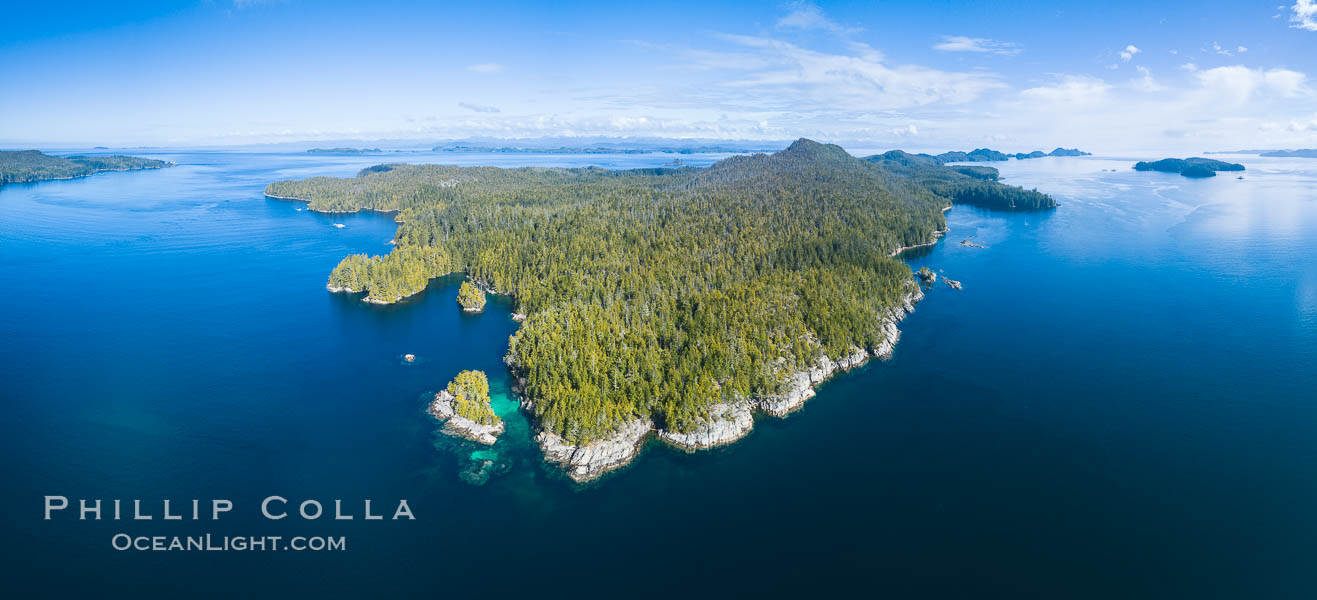 Hurst Island and Gods Pocket Provincial Park, aerial photo. Vancouver Island, British Columbia, Canada, natural history stock photograph, photo id 34487