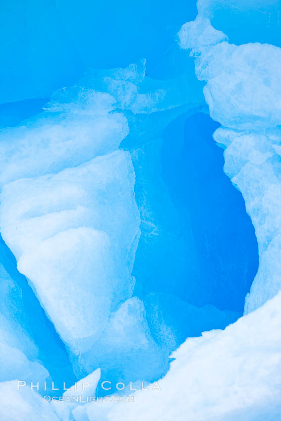 Iceberg study near Paulet Island, Antarctica. Antarctic Peninsula, natural history stock photograph, photo id 26378
