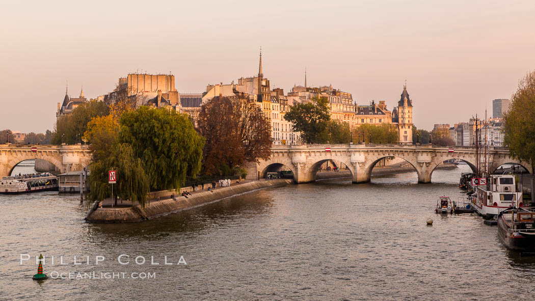 Ile de la Cite, one of two remaining natural islands in the Seine within the city of Paris It is the center of Paris and the location where the medieval city was refounded. France, natural history stock photograph, photo id 28239