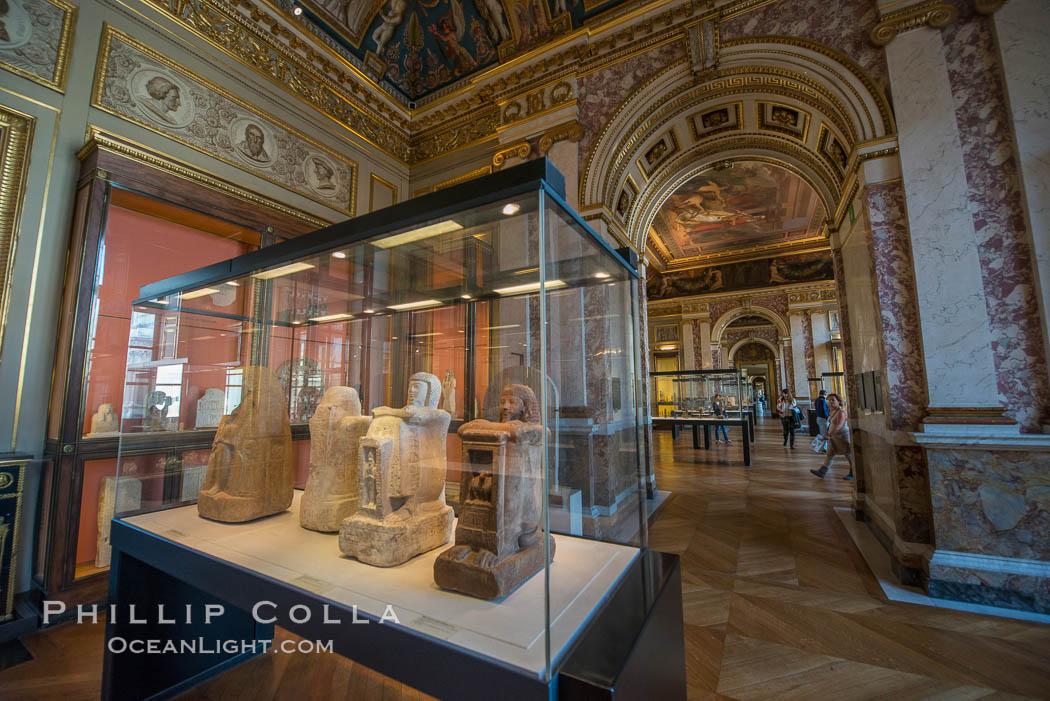 Inside the Louvre Museum, Paris. Musee du Louvre, France, natural history stock photograph, photo id 28054