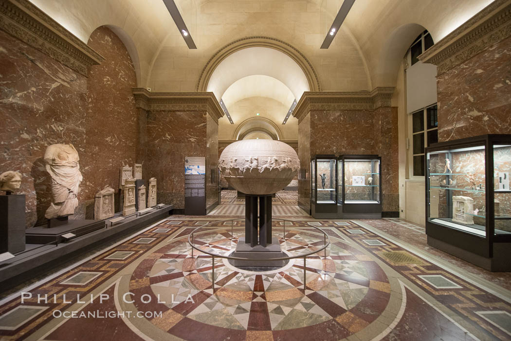 Inside the Louvre Museum, Paris. Musee du Louvre, France, natural history stock photograph, photo id 28100