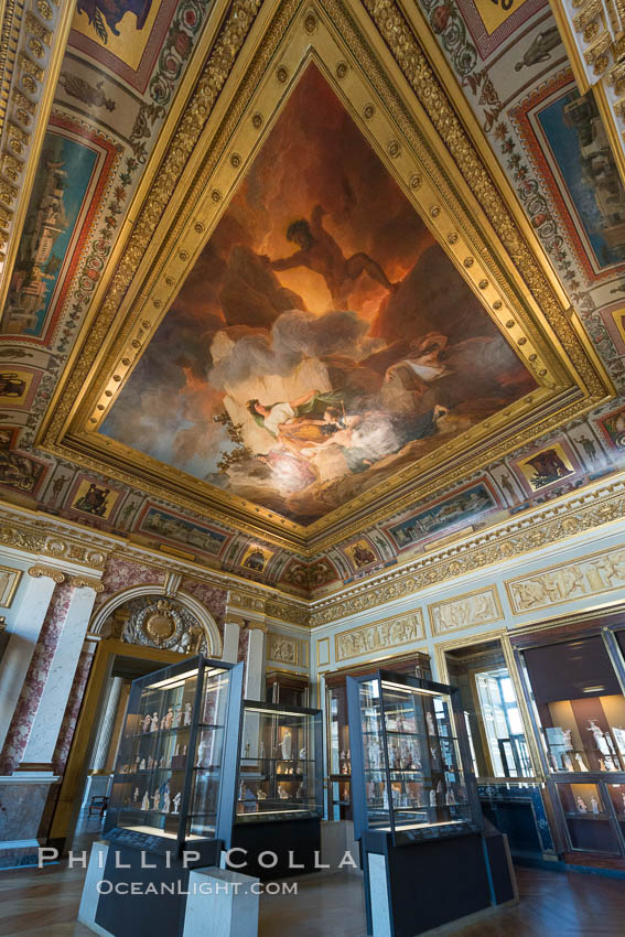 Inside the Louvre Museum, Paris. Musee du Louvre, France, natural history stock photograph, photo id 28047