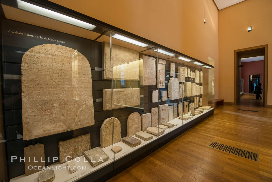 Inside the Louvre Museum, Paris. Musee du Louvre, France, natural history stock photograph, photo id 28061