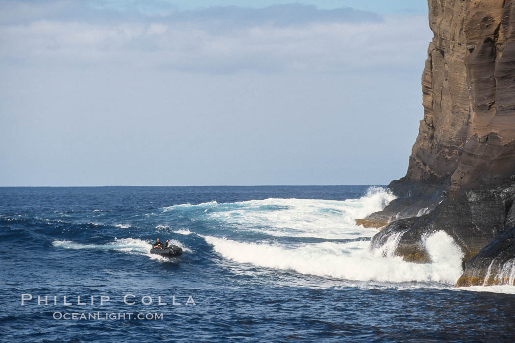 Skiff surfing, Isla Afuera. Guadalupe Island (Isla Guadalupe), Baja California, Mexico, natural history stock photograph, photo id 02393