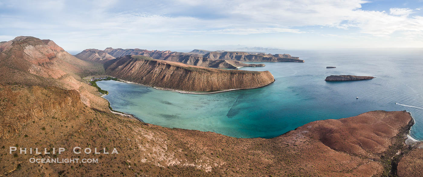 Isla Gallo and Playa Gallina, Isla Espiritu Santo, Sea of Cortez, Aerial Photo., natural history stock photograph, photo id 32468