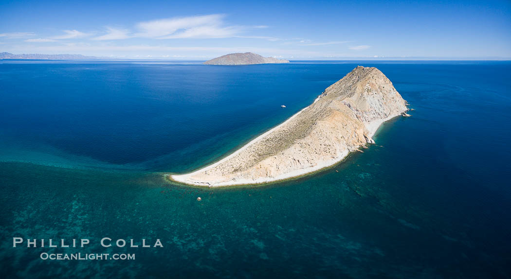 Isla San Diego, aerial photo, Sea of Cortez., natural history stock photograph, photo id 32424