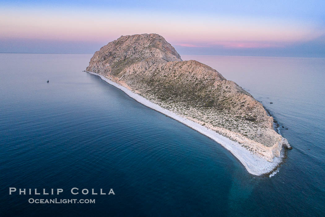 Isla San Diego and Coral Reef, reef extends from Isla San Diego to Isla San Jose,  aerial photo, Sea of Cortez, Baja California., natural history stock photograph, photo id 37360