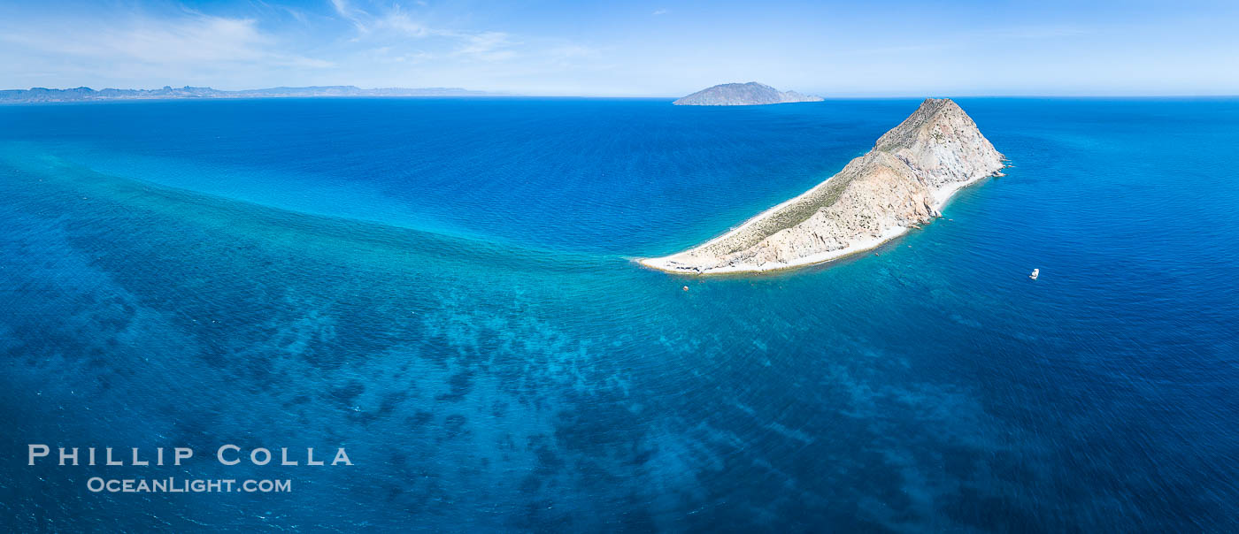 Isla San Diego and Coral Reef, reef extends from Isla San Diego to Isla San Jose,  aerial photo, Sea of Cortez, Baja California., natural history stock photograph, photo id 33597