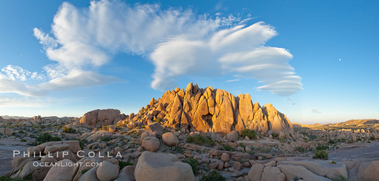 Sunset and boulders, Joshua Tree National Park.  Sunset lights the giant boulders and rock formations near Jumbo Rocks in Joshua Tree N.P. California, USA, natural history stock photograph, photo id 26784