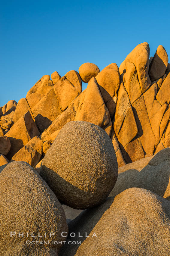 Jumbo Rocks at sunset, warm last light falling on the boulders. Joshua Tree National Park, California, USA, natural history stock photograph, photo id 29184