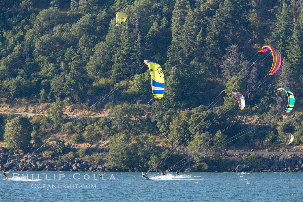 Kite boarding, Hood River, Columbia River, Oregon, 19376