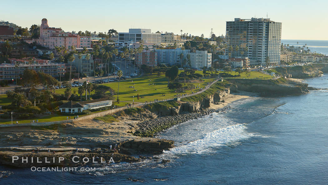 La Jolla Point (lower left) and Scripps Park, with old La Jolla shops, homes and Coast Blvd. California, USA, natural history stock photograph, photo id 22359