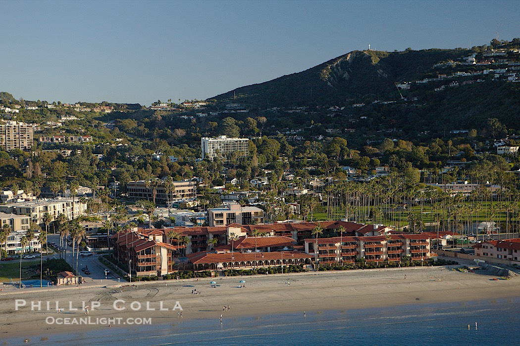 La Jolla Shores Beach, with the La Jolla Shores Hotel fronting the flat sand beach.  Mount Soledad rises in the background., natural history stock photograph, photo id 22346