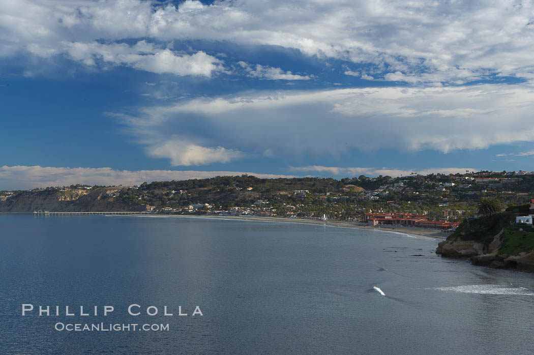 La Jolla Shores and the La Jolla Ecological Reserve and Underwater Park, looking north from the La Jolla sea caves.  Scripps Institution of Oceanography and its pier can be seen in the distance. California, USA, natural history stock photograph, photo id 14752