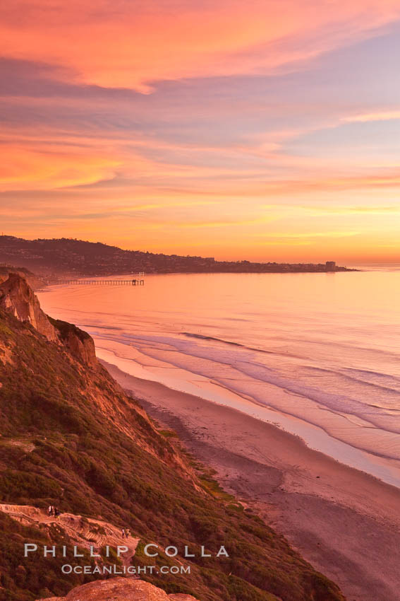 Sunset falls upon Torrey Pines State Reserve, viewed from the Torrey Pines glider port.  La Jolla, Scripps Institution of Oceanography and Scripps Pier are seen in the distance. California, USA, natural history stock photograph, photo id 26438