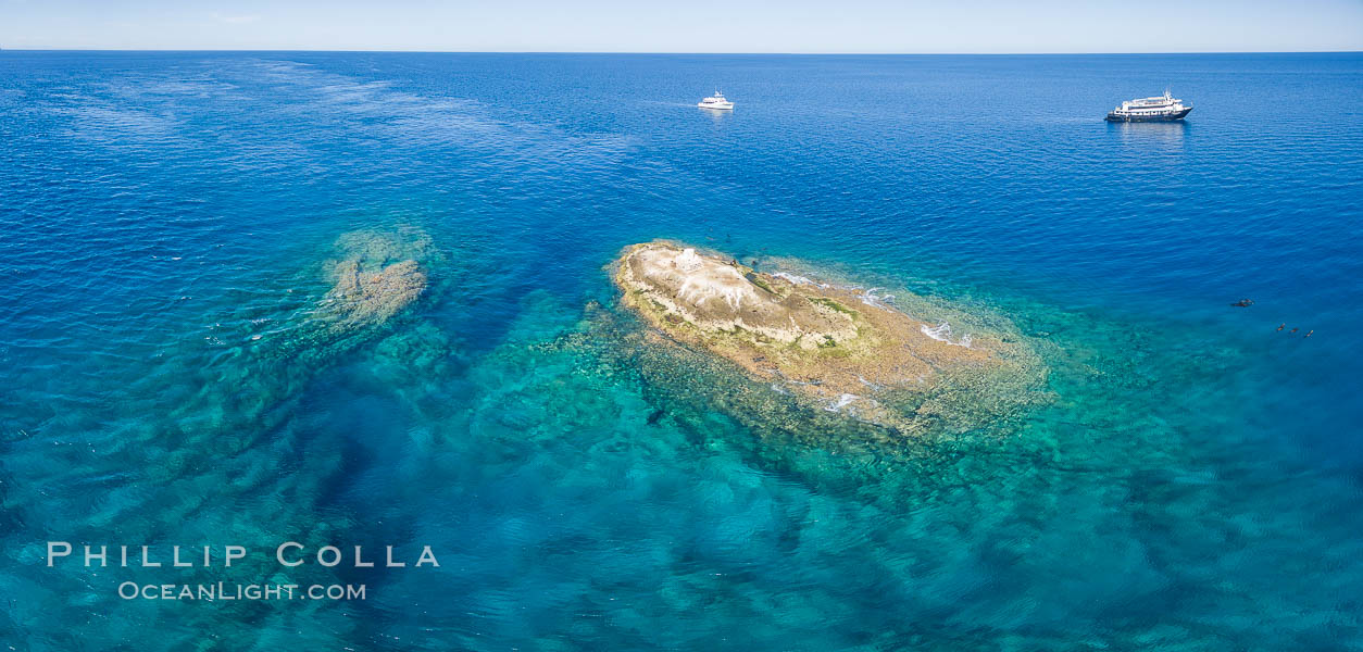 La Reina Lighthouse Reef, Sea of Cortez, aerial photo. Baja California, Mexico, natural history stock photograph, photo id 32378
