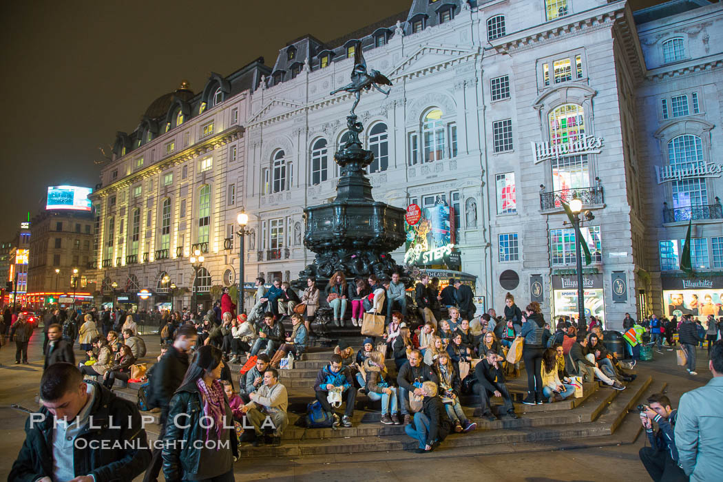 Piccadilly, London at Night. United Kingdom, natural history stock photograph, photo id 28277