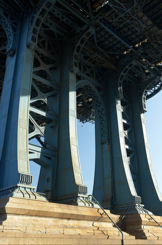 Manhattan Bridge viewed from Brooklyn. New York City, USA, natural history stock photograph, photo id 11056