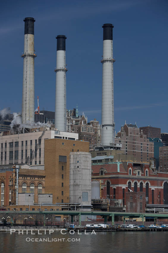 Manhattan waterfront seen from the East River. New York City, USA, natural history stock photograph, photo id 11129