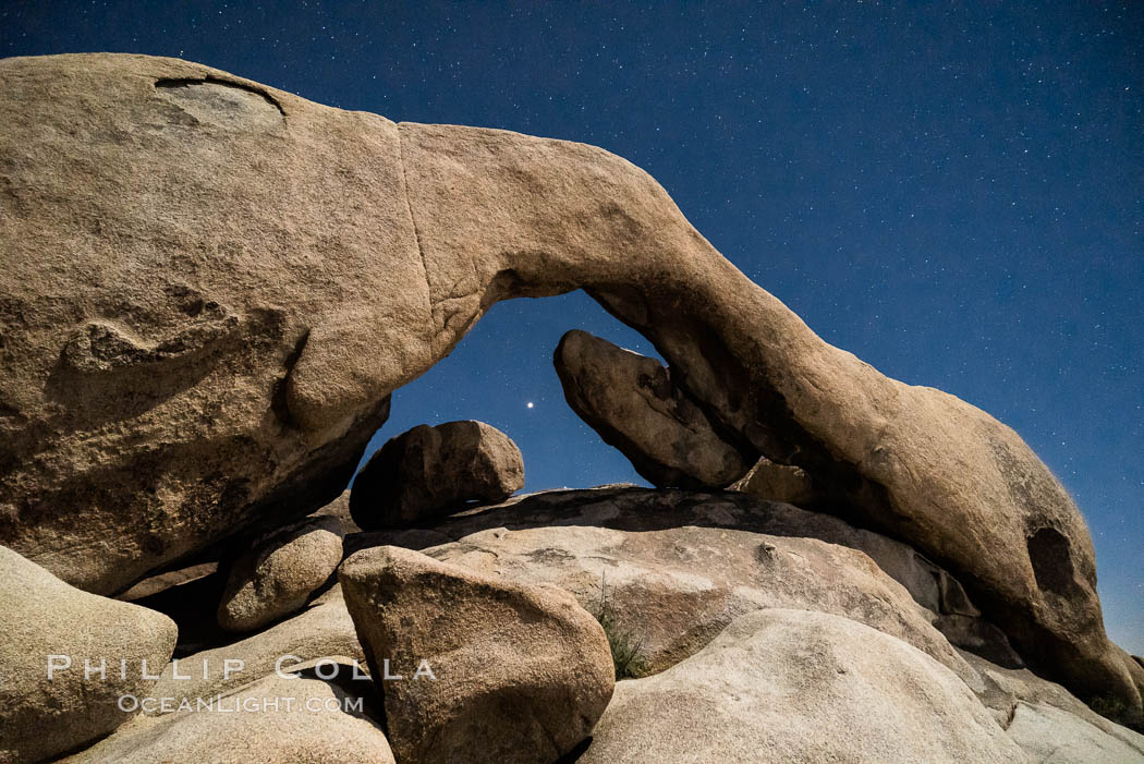 Mars under Arch Rock, Joshua Tree National Park. California, USA, natural history stock photograph, photo id 29191