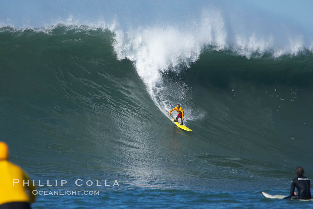 Darryl Flea Virostko, three time Mavericks champion, in heat four.  Mavericks surf contest, February 7, 2006. Half Moon Bay, California, USA, natural history stock photograph, photo id 15337