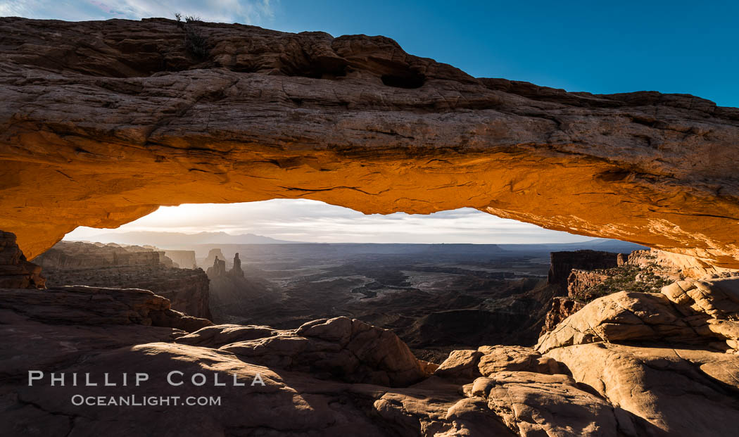 Mesa Arch Sunrise, Canyonlands National Park, Utah. USA, natural history stock photograph, photo id 29303