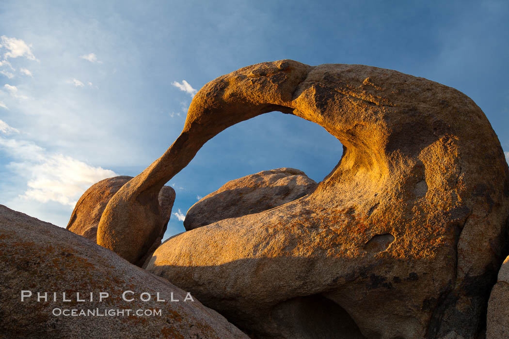 Mobius Arch, sunrise. Alabama Hills Recreational Area, California, USA, natural history stock photograph, photo id 27649