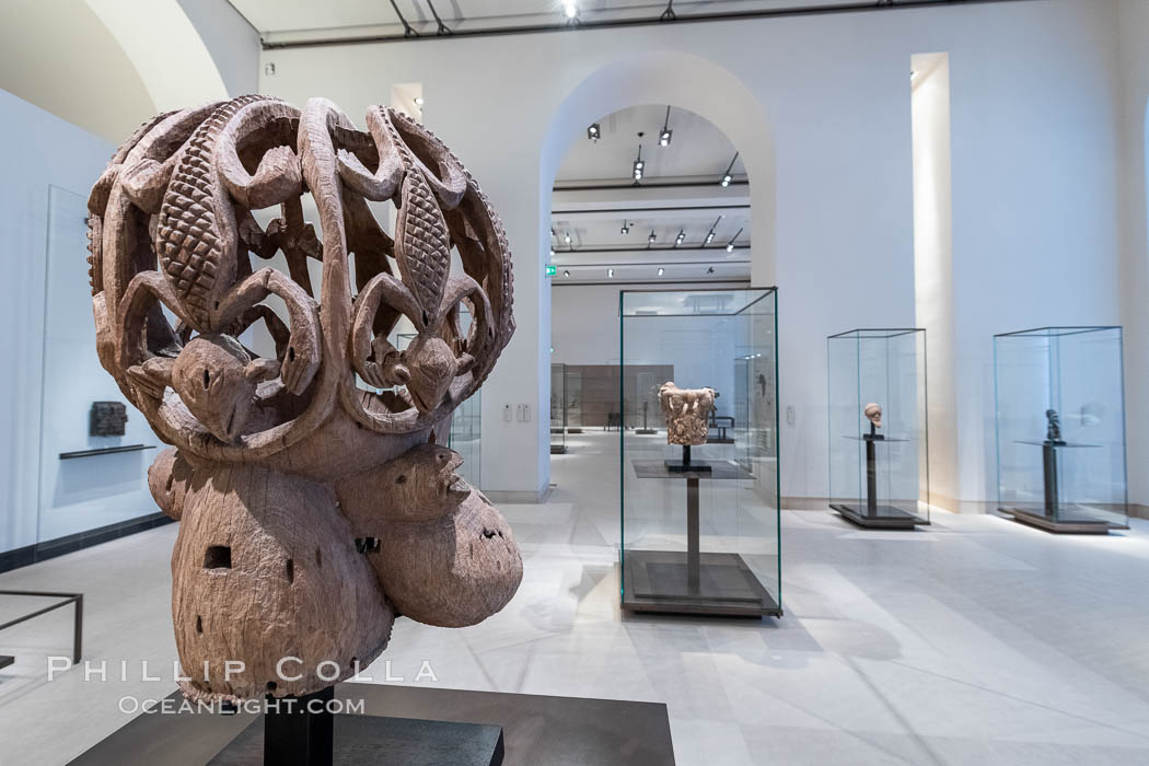 Musee du Louvre., natural history stock photograph, photo id 35703