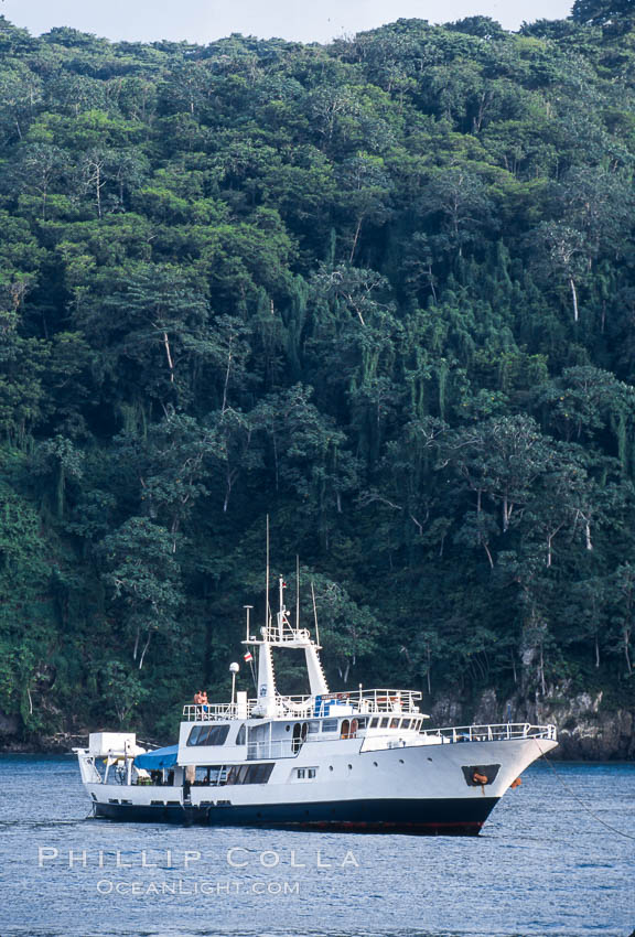 Boat Okeanos at Cocos Island. Costa Rica, natural history stock photograph, photo id 03276