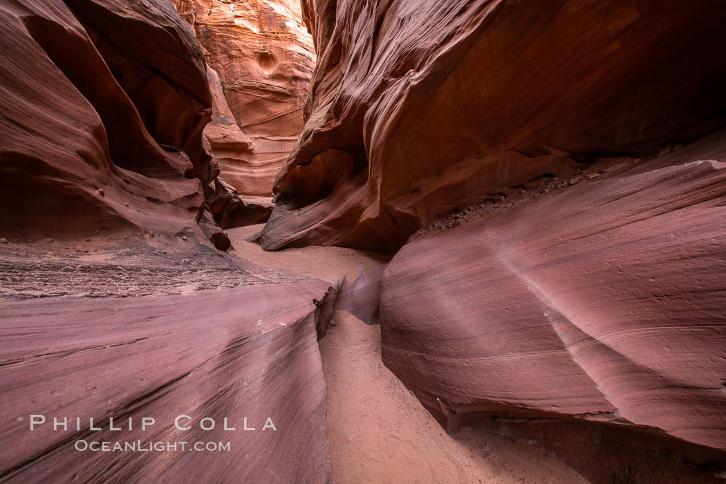 Owl Canyon, a beautiful slot canyon that is part of the larger Antelope Canyon system. Page, Arizona, Navajo Tribal Lands